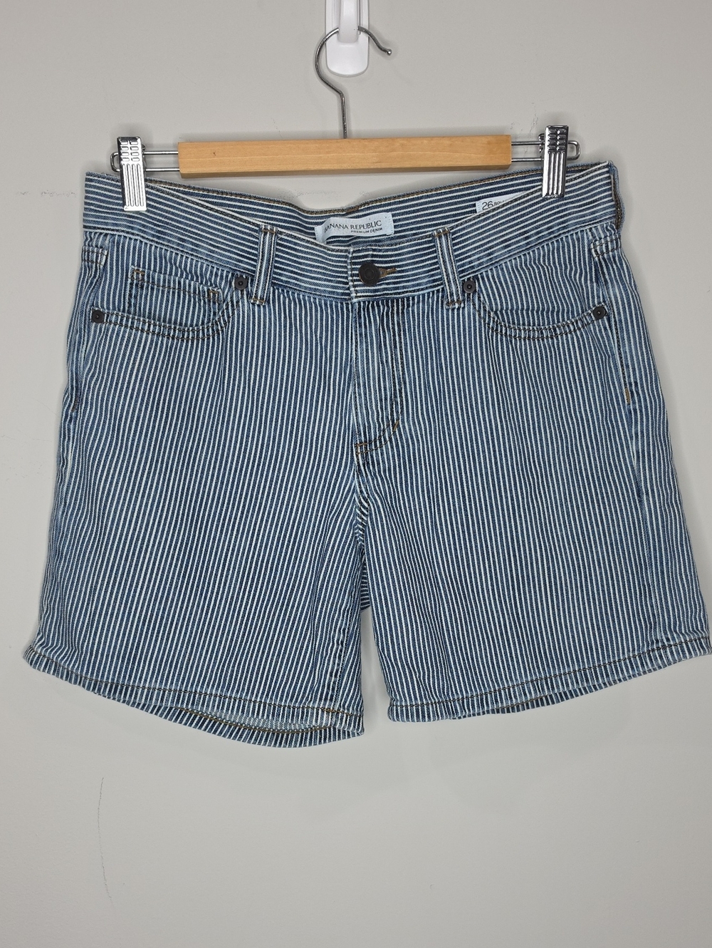 Banana Republic Premium Denim Striped Roll-up Shorts 26 Blue/White